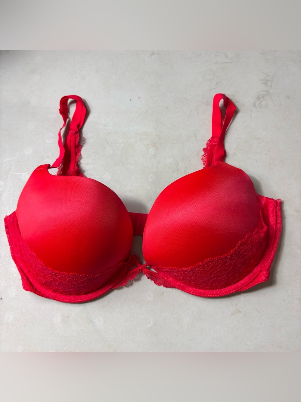 victoria’s secret very sexy padded demi 34DD USED WORN Lace Vibrant Siren